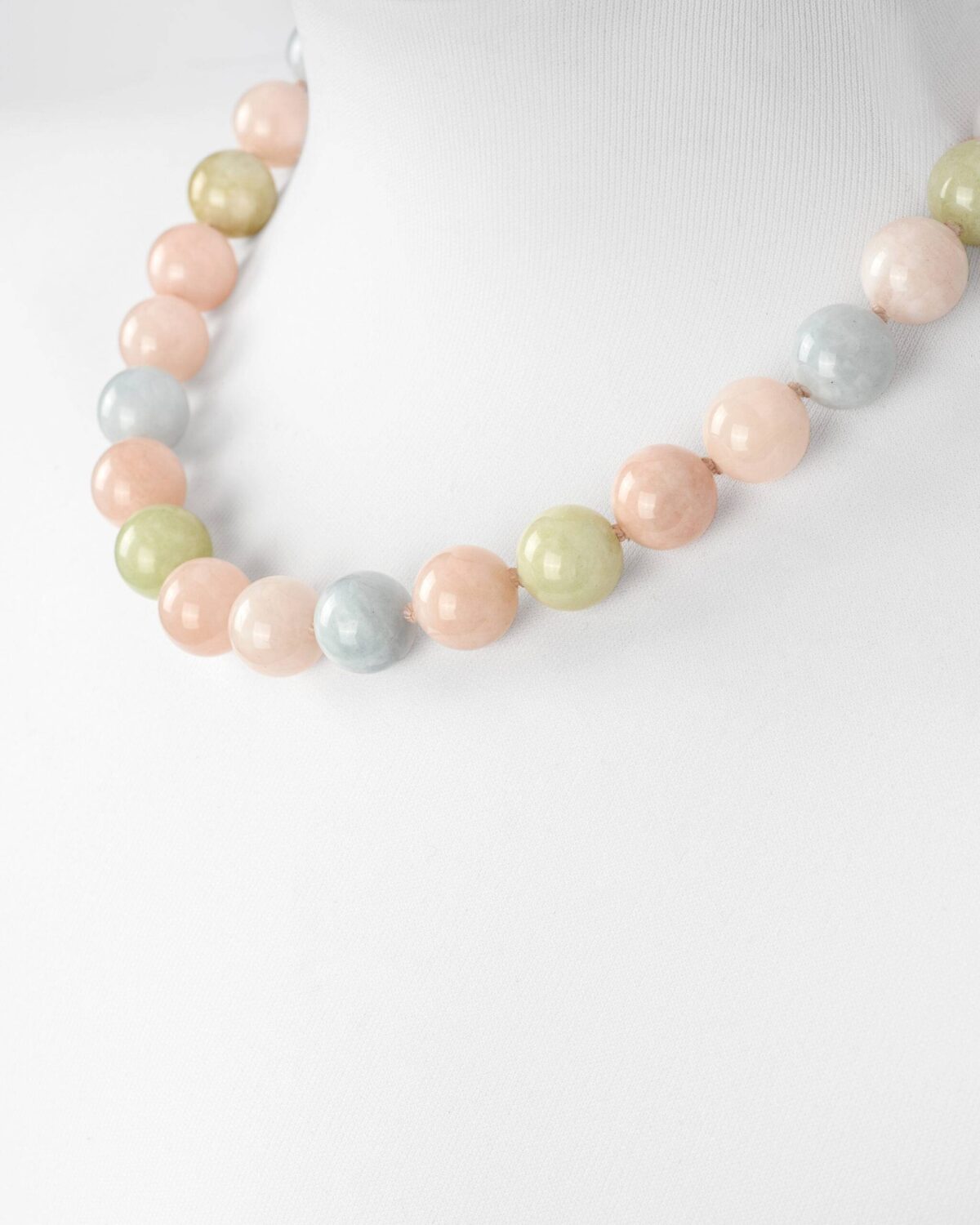AURORA COLLIER - Image 2