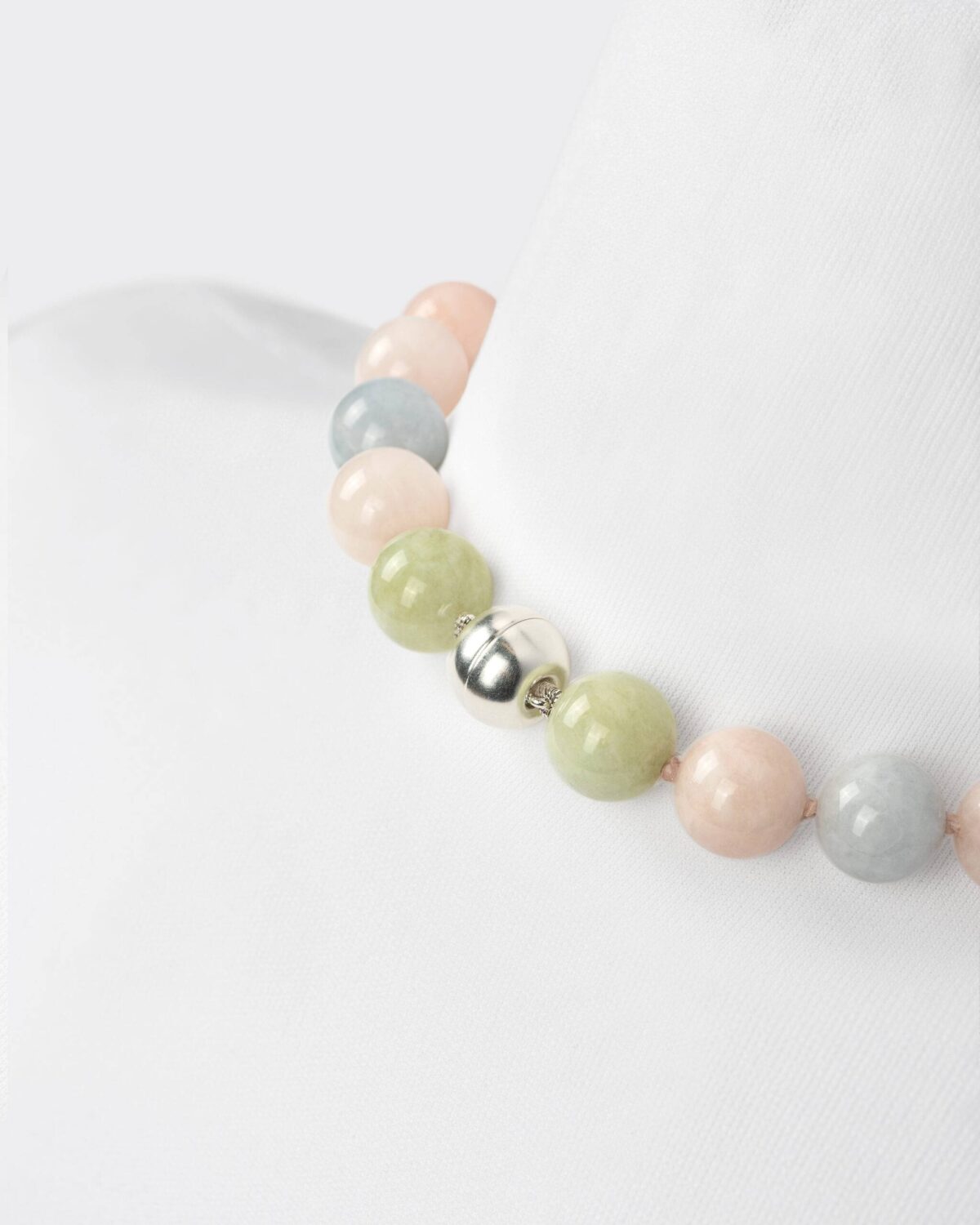 AURORA COLLIER - Image 4